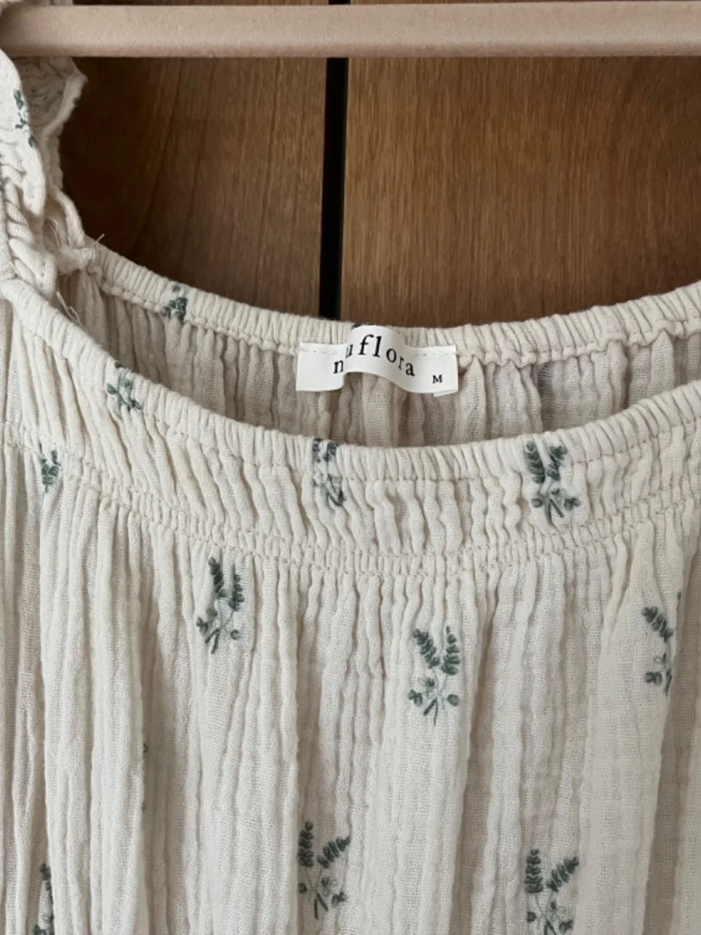 Neuflora Angela Dress Medium, color green floral - Picture 2 of 5